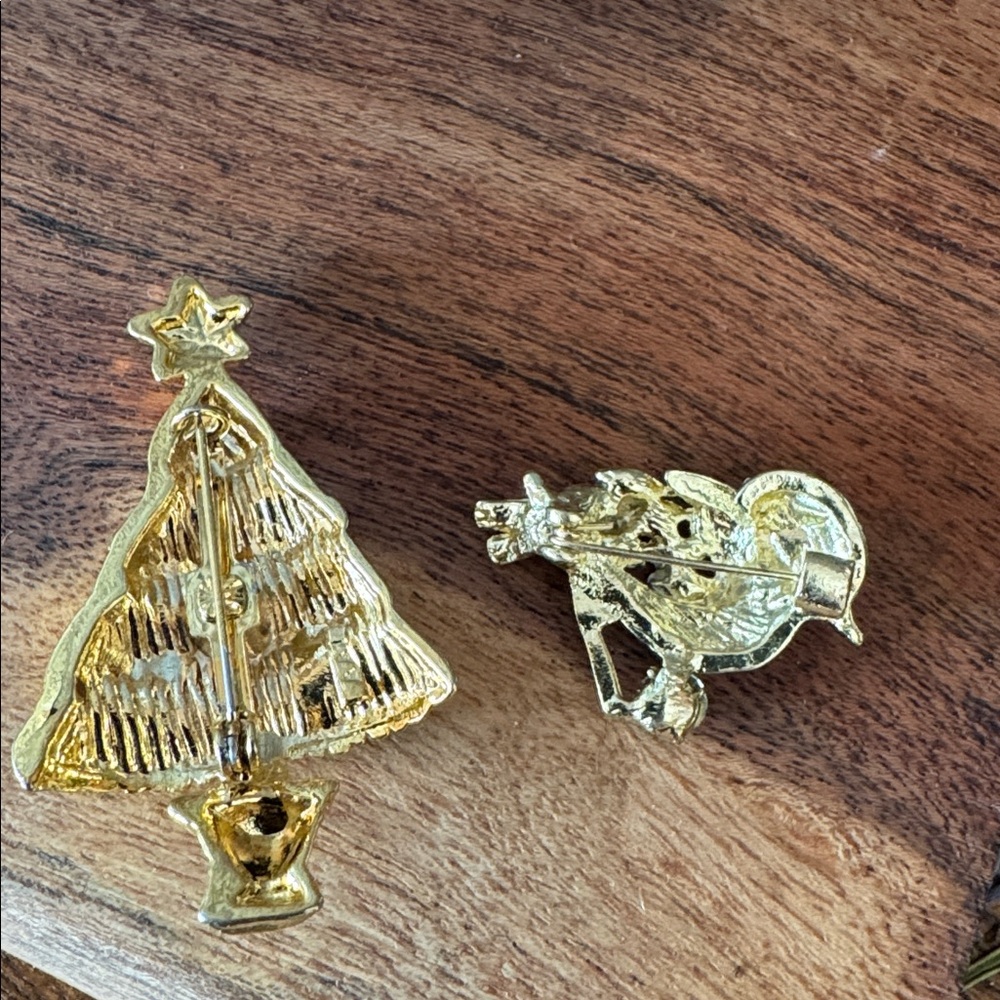 Gold Christmas Tree and Bird Brooch Set - Picture 2 of 4